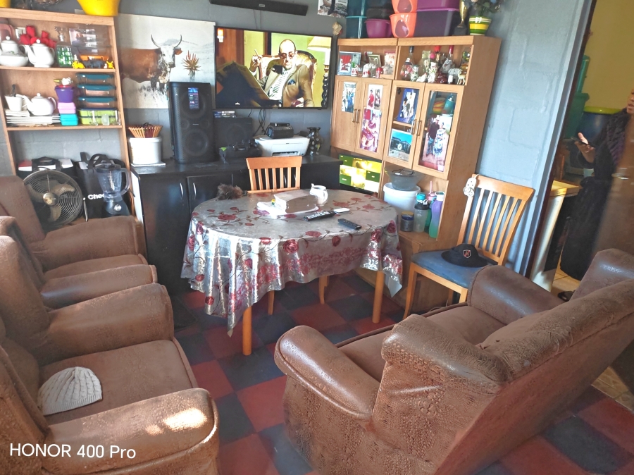 2 Bedroom Property for Sale in Sercor Park Western Cape